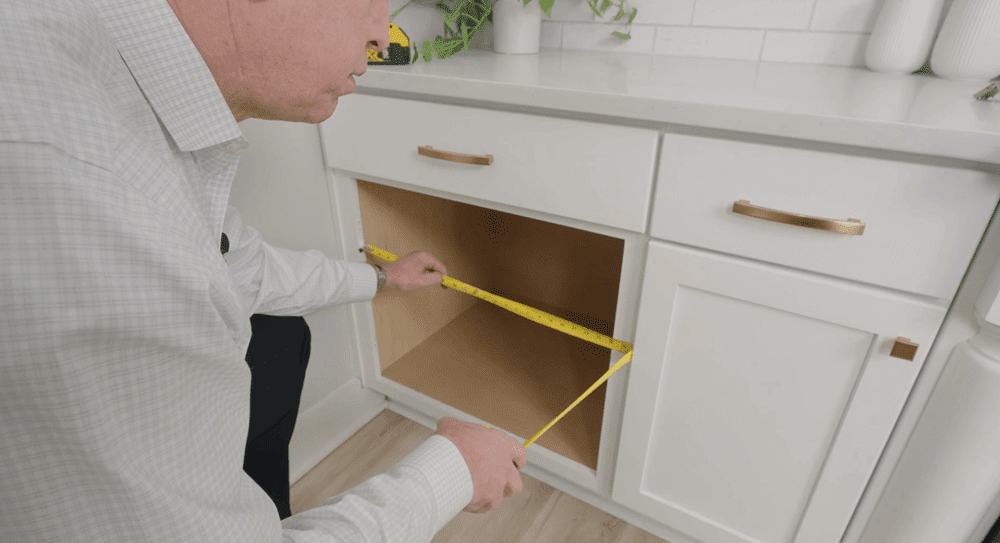 how to measure cabinet doors